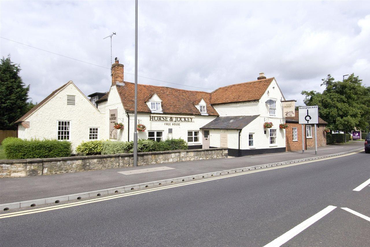 Premier Inn Aylesbury Esterno foto
